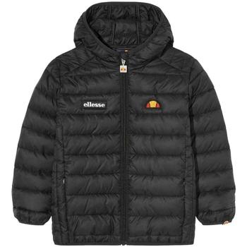 Takit Ellesse - 8 vuotta