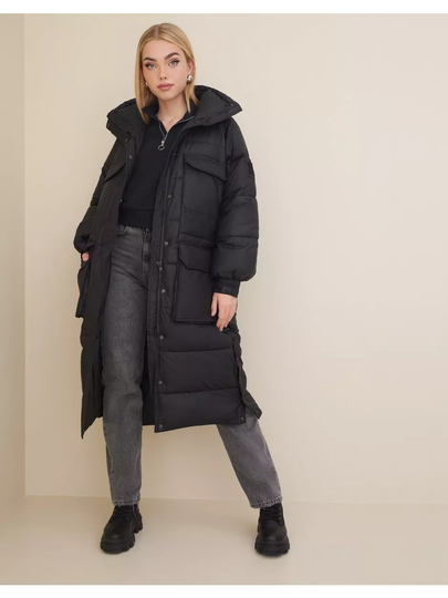 Svea W. Balloon Sleeve Puffer Black