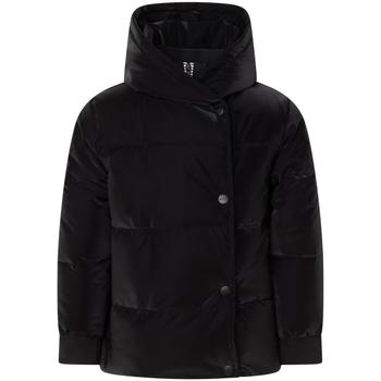 Takit Dkny - 16 vuotta
