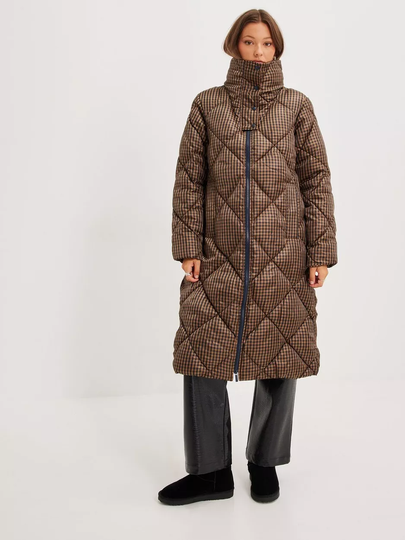 Selected Femme - Pitkät takit - Dark Sapphire Check Dark Sapphire W Toas - Slftrina Long Puffer Coat B - Takit - coats